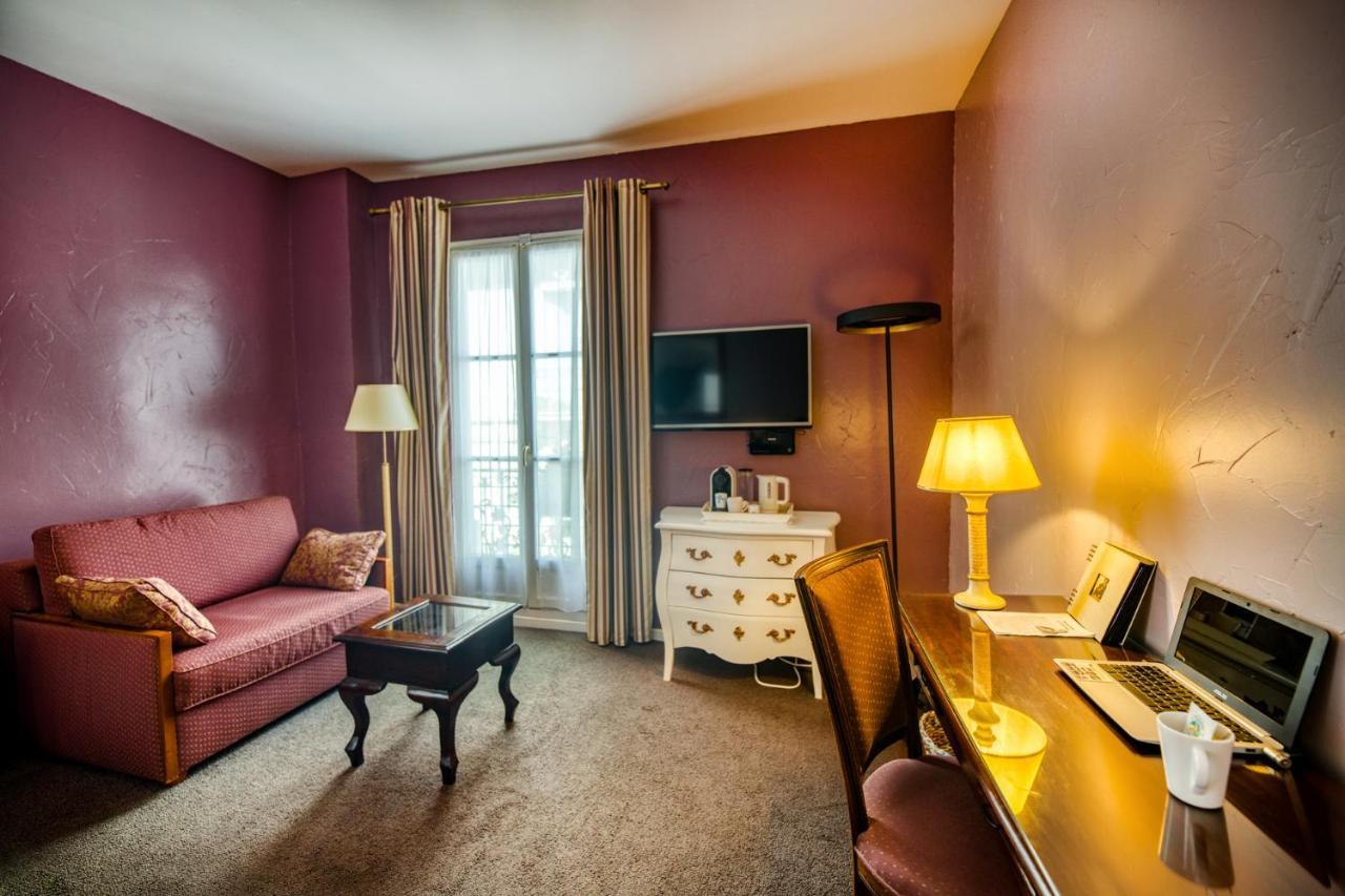 Hotel D'Aragon - Place De La Comedie Montpellier Bagian luar foto