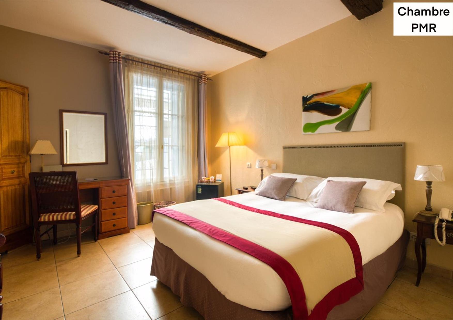 Hotel D'Aragon - Place De La Comedie Montpellier Ruang foto